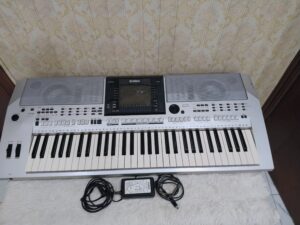 Yamaha PSR S900